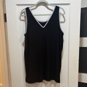 Sympli Tank with dove grey piping down front